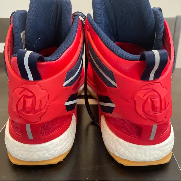Derek Rose Adidas Red and Navy Athletic Men’s Size 12 Basketball Shoe - Picture 7 of 10